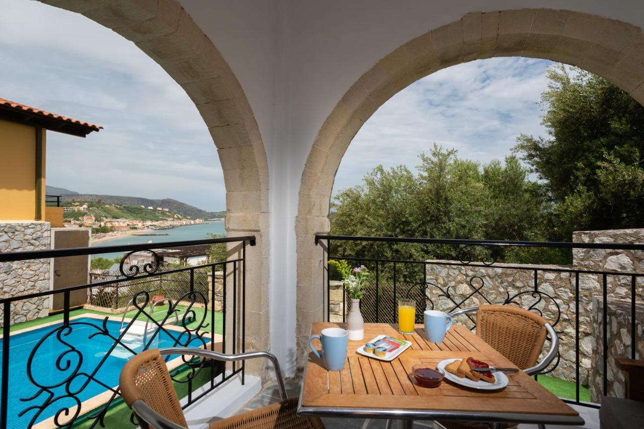 Villa Georgia 칼리베스 외부 사진