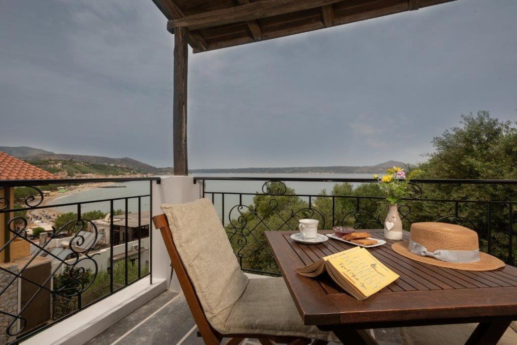Villa Georgia 칼리베스 외부 사진